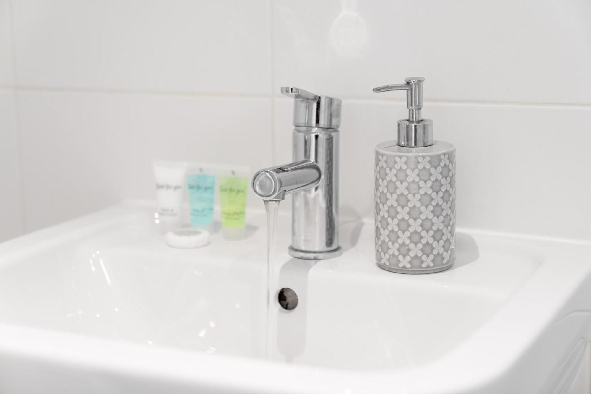 Birmingham City Centre Apartment - Wifi - Netflix - Top Rated - 59L Eksteriør billede